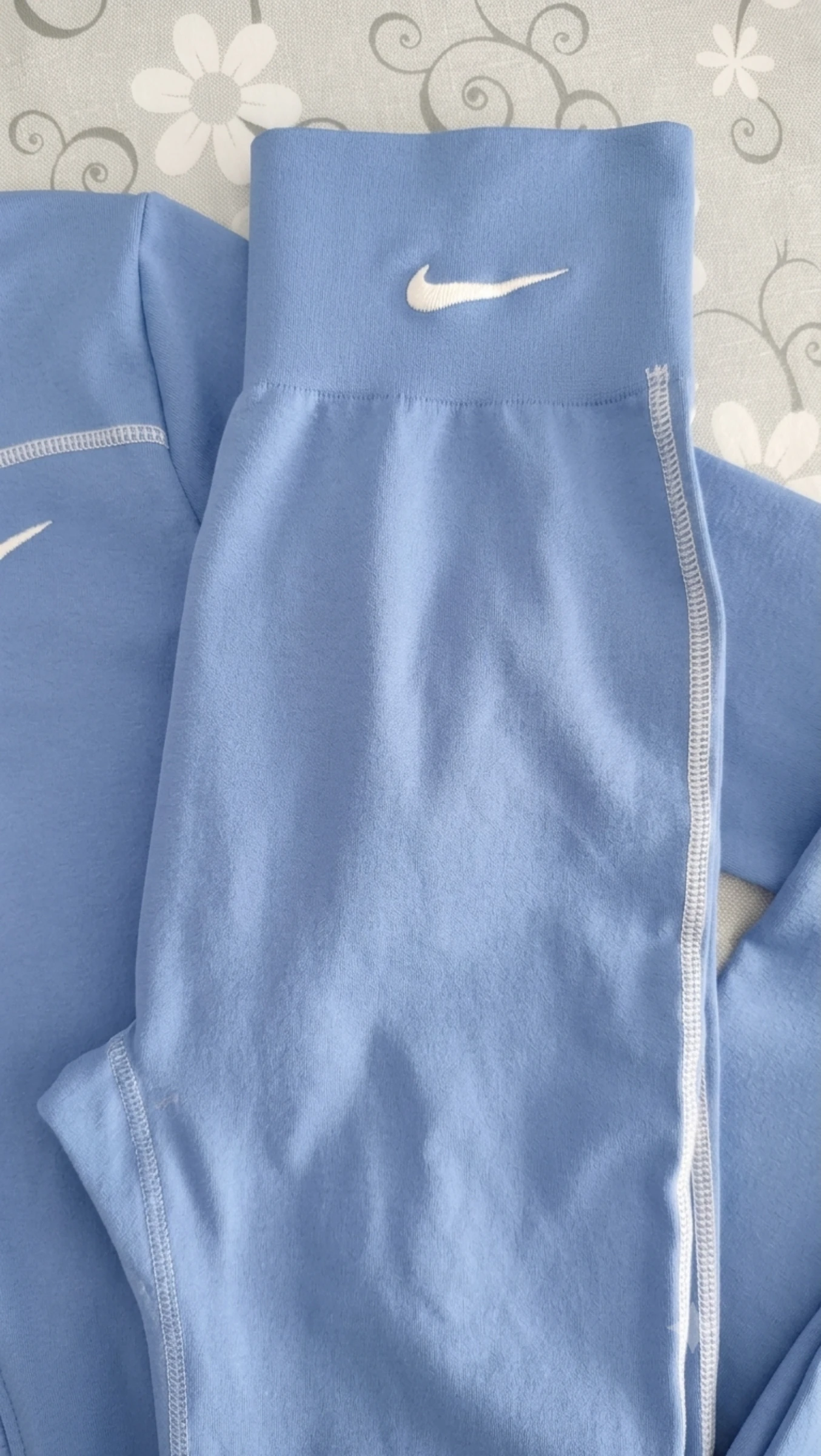 Conjunto deportivo Nike azul pastel - Chaqueta + Leggings (Talla L/XL) – photo 6